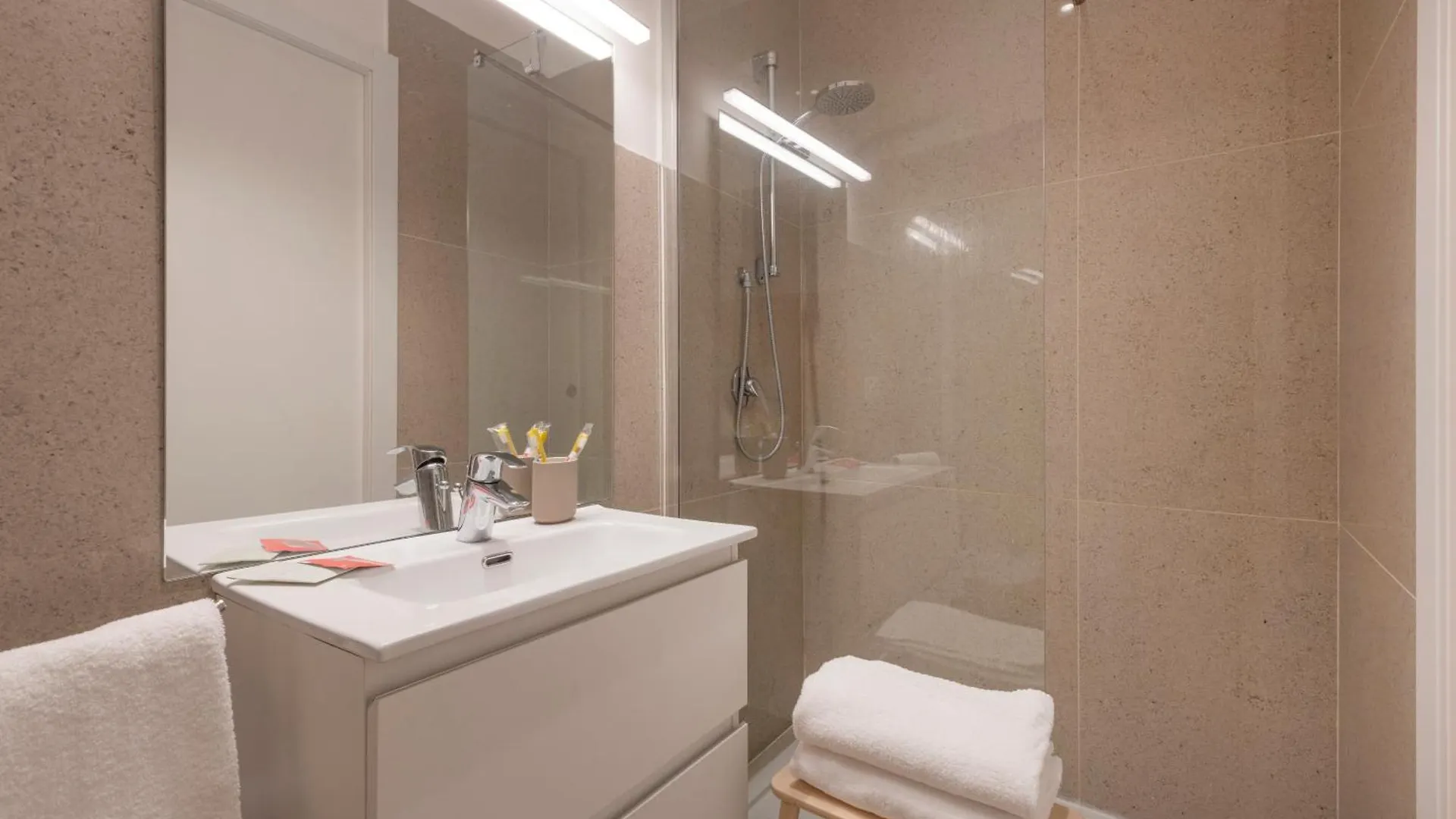 Apartment Milan Royal Suites Porta Ticinese Italy